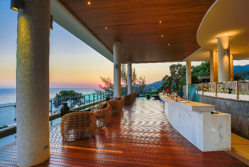 Wyndham Grand Phuket Kalim Bay - Bar