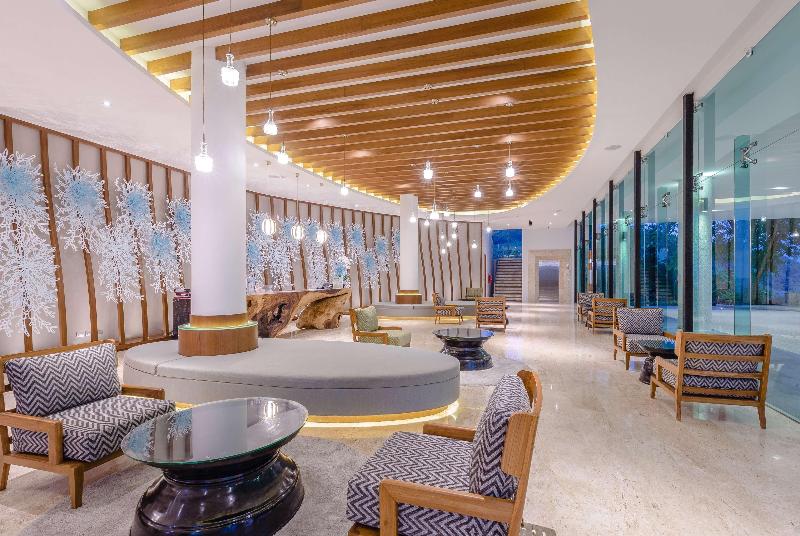 Wyndham Grand Phuket Kalim Bay - Lobi