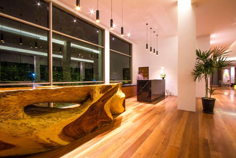 Wyndham Grand Phuket Kalim Bay - Lobi