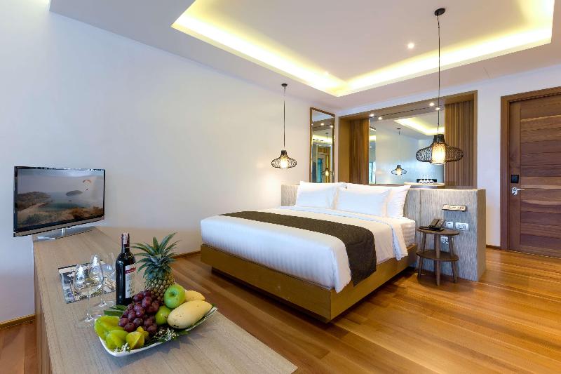 Wyndham Grand Phuket Kalim Bay - Oda