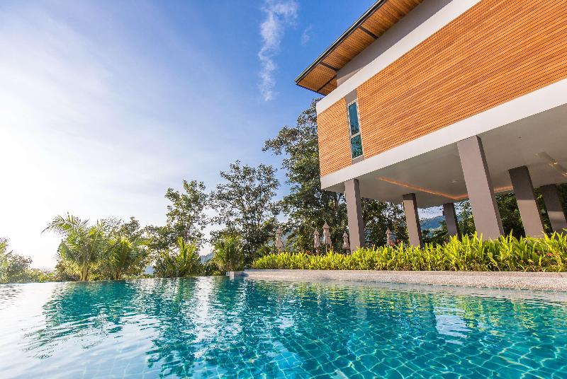 Wyndham Grand Phuket Kalim Bay - Havuz