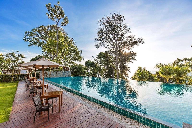 Wyndham Grand Phuket Kalim Bay - Havuz