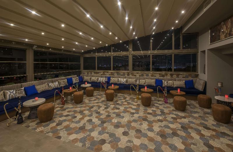 Doubletree By Hilton Elazig - Bar