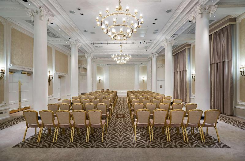 The Waldorf Hilton, London - Toplantı