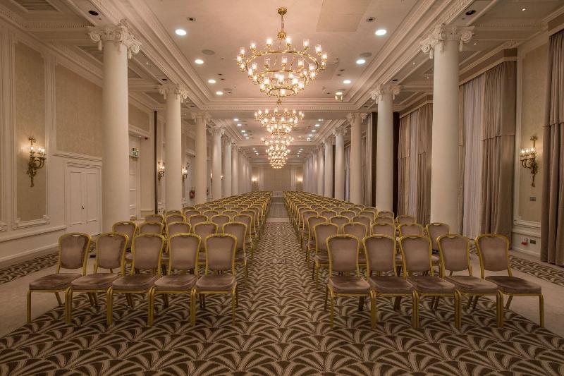 The Waldorf Hilton, London - Toplantı