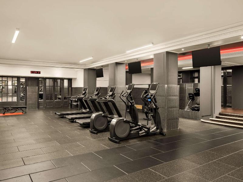 The Waldorf Hilton, London - Aktivite