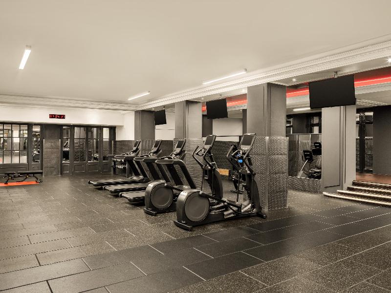 The Waldorf Hilton, London - Aktivite