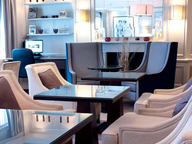 The Waldorf Hilton, London - Genel