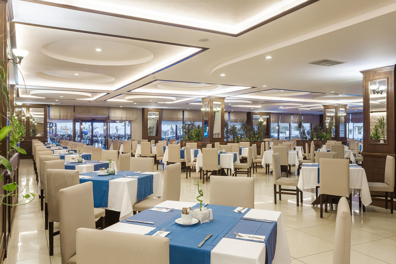 Club Hotel Turan Prince World Select Villa - Restoran