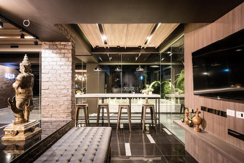 FYN Hotel Bangkok - Lobi