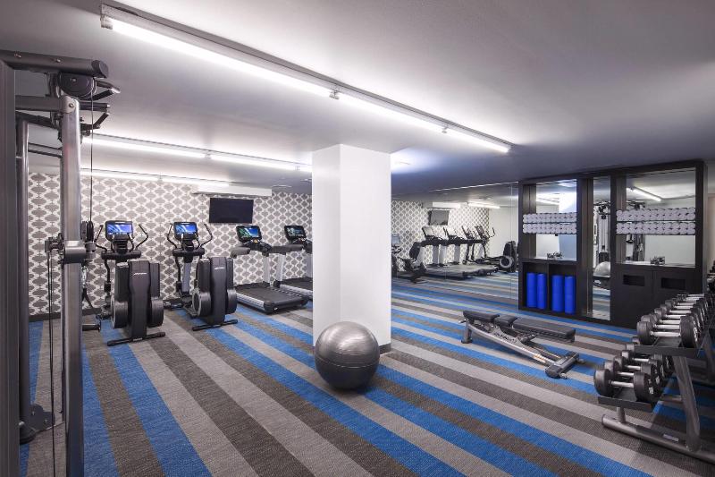 Aloft Long Island City-Manhattan View - Aktivite