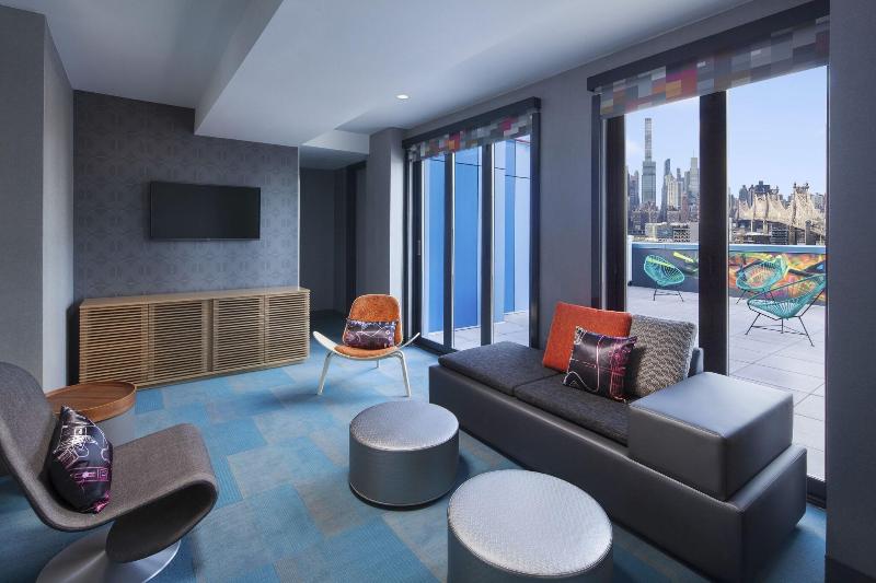 Aloft Long Island City-Manhattan View - Oda