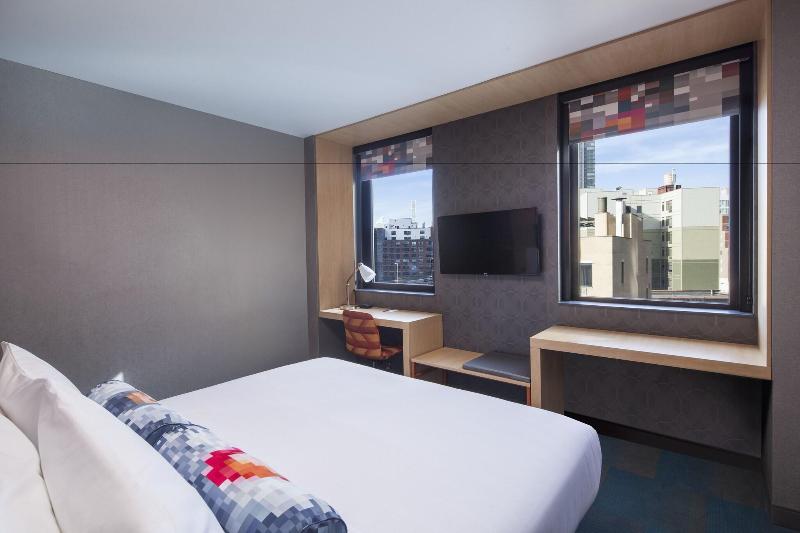Aloft Long Island City-Manhattan View - Oda