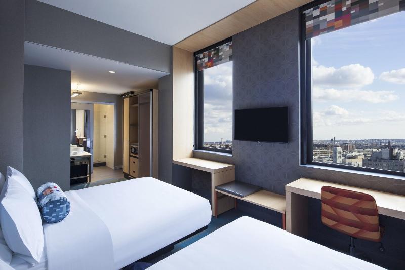 Aloft Long Island City-Manhattan View - Oda
