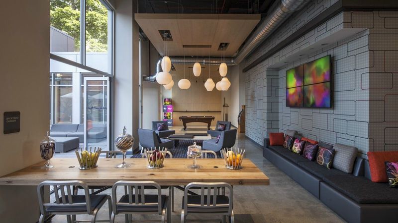 Aloft Long Island City-Manhattan View - Restoran