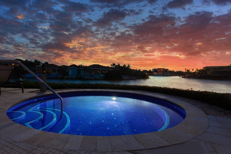 Corallium Hotel & Villa's Bonaire - Havuz