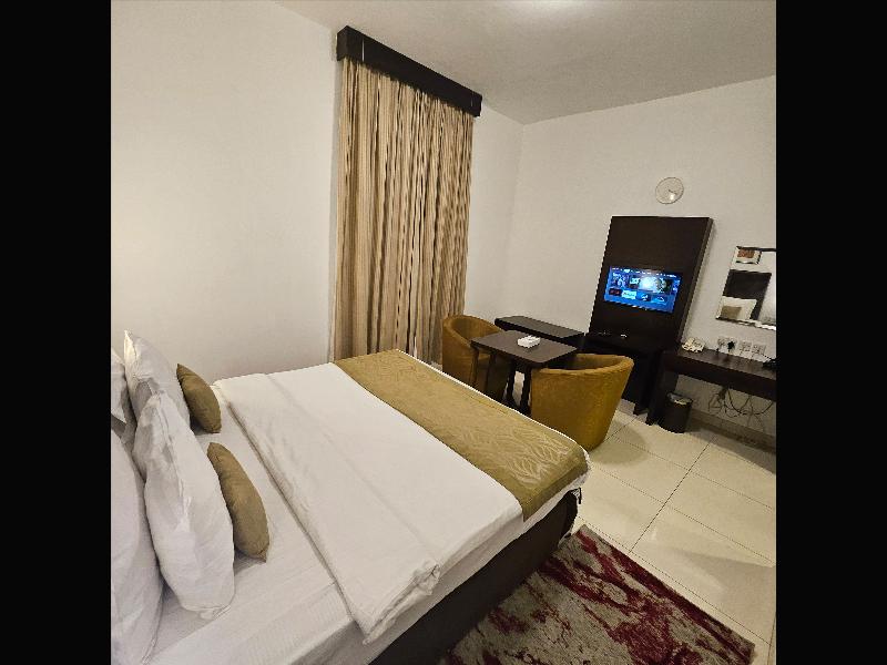 Tulip Creek Hotel Apartment - Oda