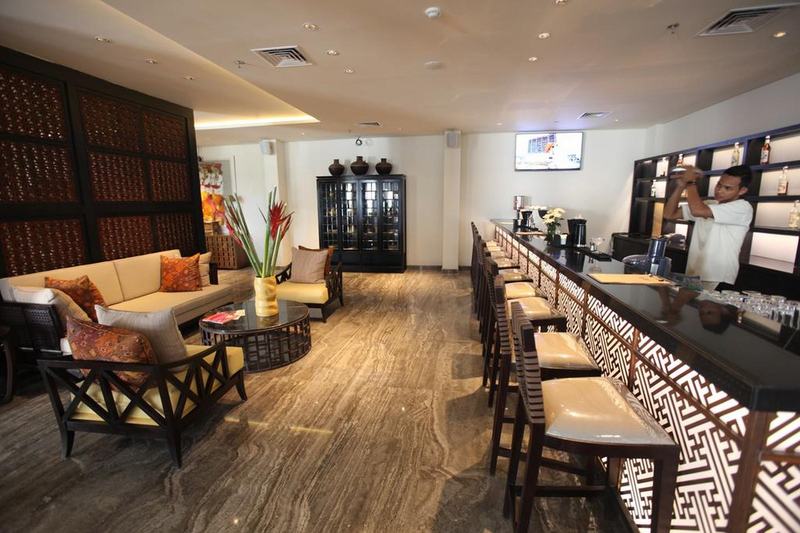 Bali Paragon Resort Hotel - Bar