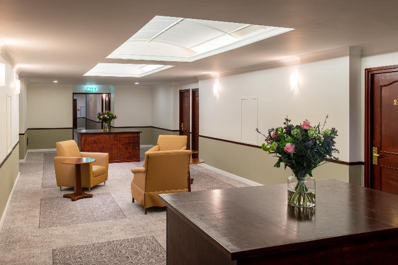 Copthorne Effingham Gatwick - Lobi