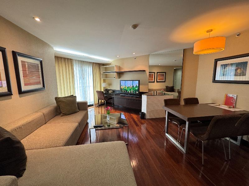 The Narathiwas Hotel & Residence Sathorn Bangkok - Oda