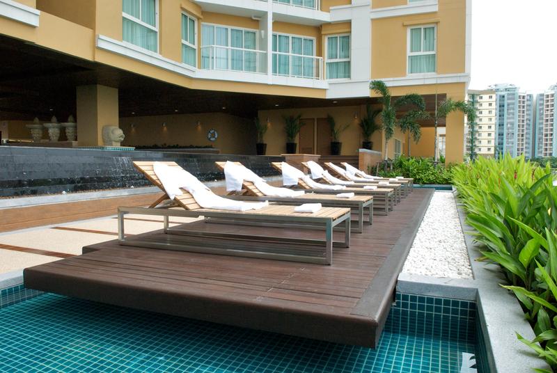 The Narathiwas Hotel & Residence Sathorn Bangkok - Teras