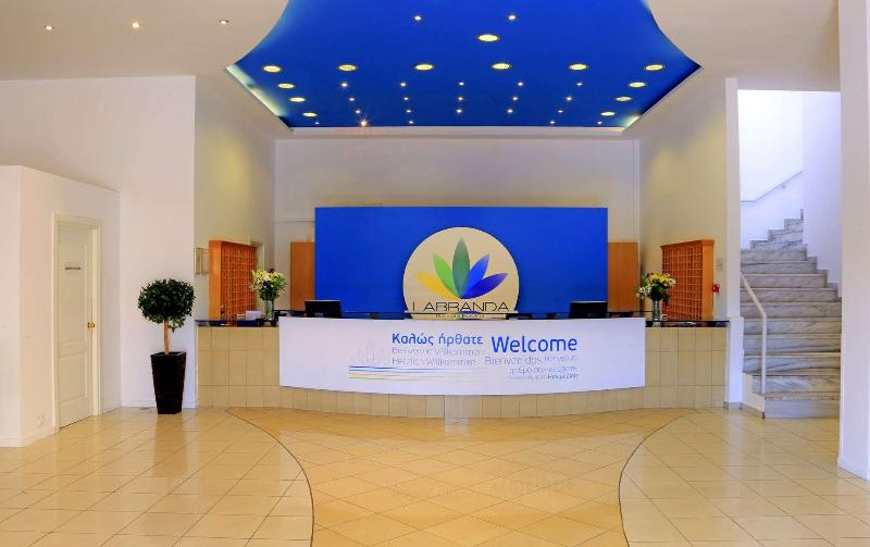 White Olive Marine Aquapark - Lobi