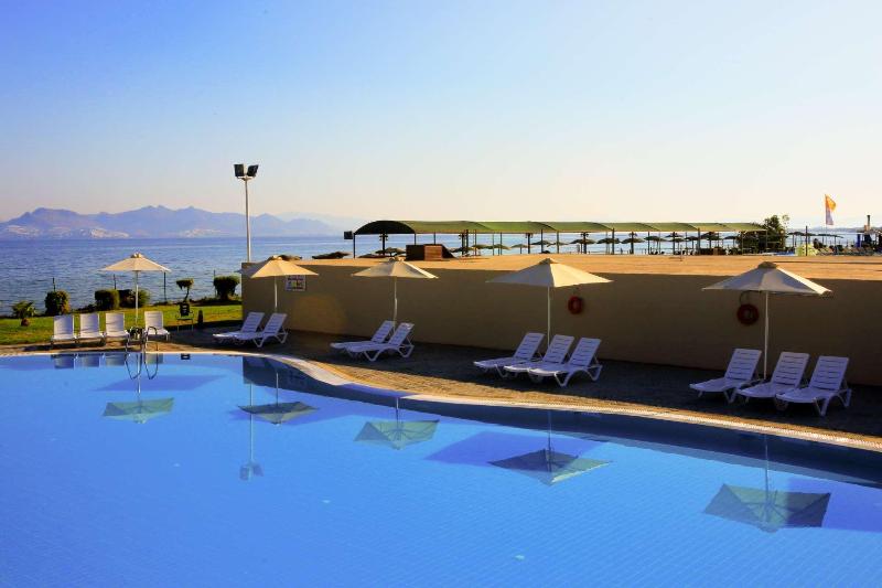 White Olive Marine Aquapark - Havuz
