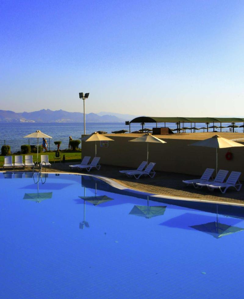 White Olive Marine Aquapark - Havuz