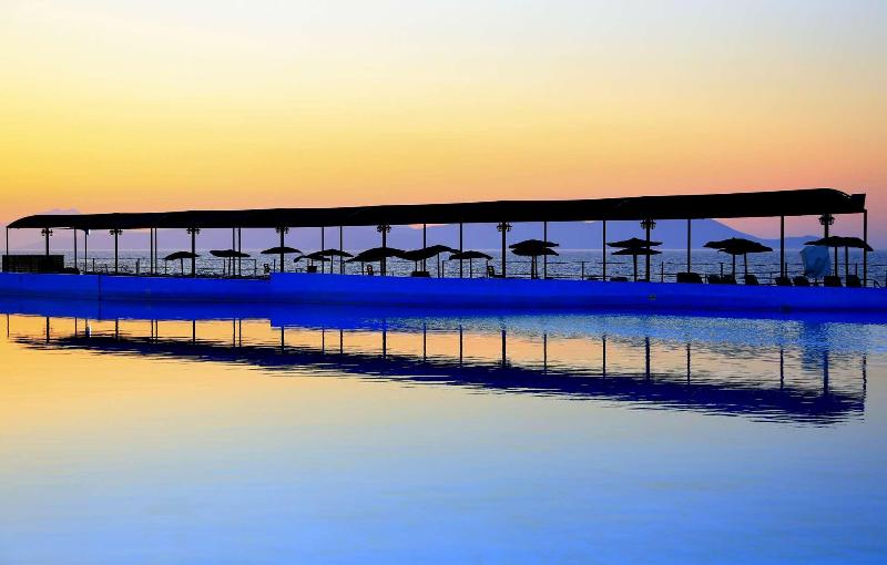 White Olive Marine Aquapark - Havuz
