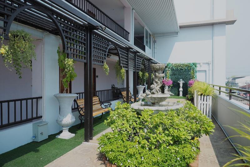 Tubtim Siam Suvarnabhumi Hotel - Teras