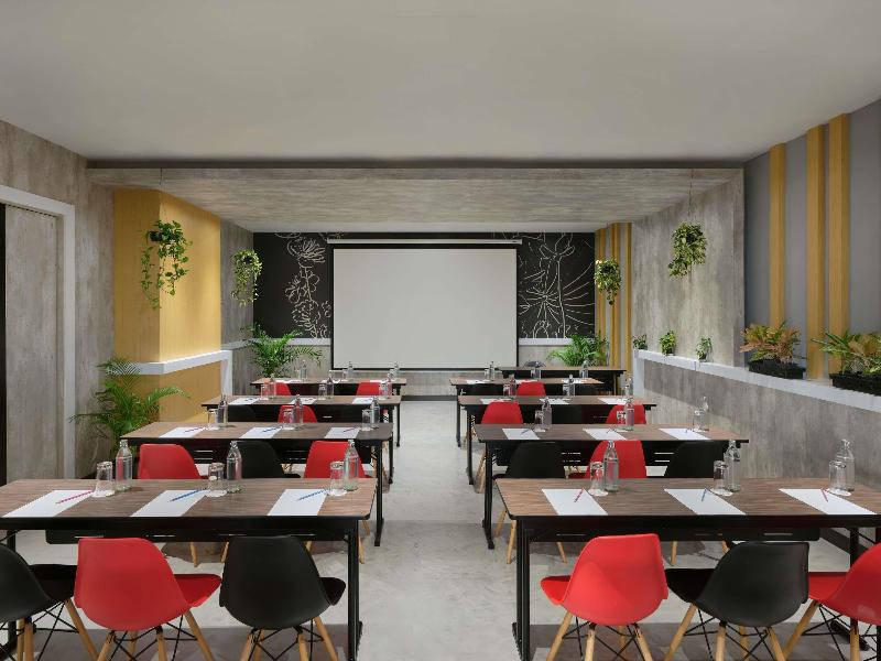 Ibis Bangkok Impact - Genel
