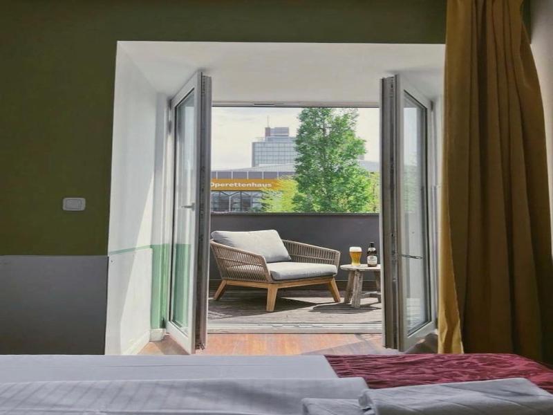 Hotel North - Genel