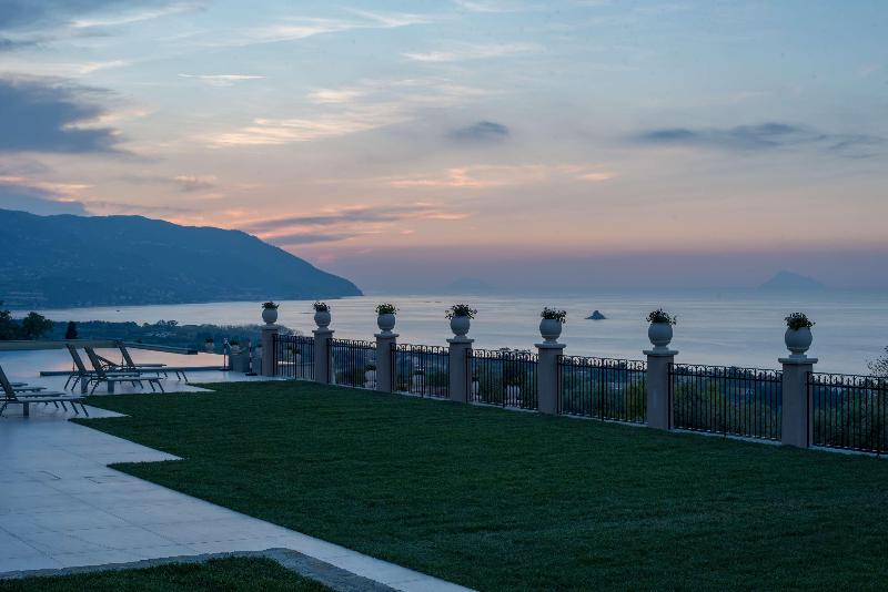 Best Western Plus Hotel Terre di Eolo - Genel