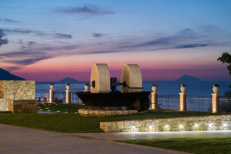 Best Western Plus Hotel Terre di Eolo - Genel