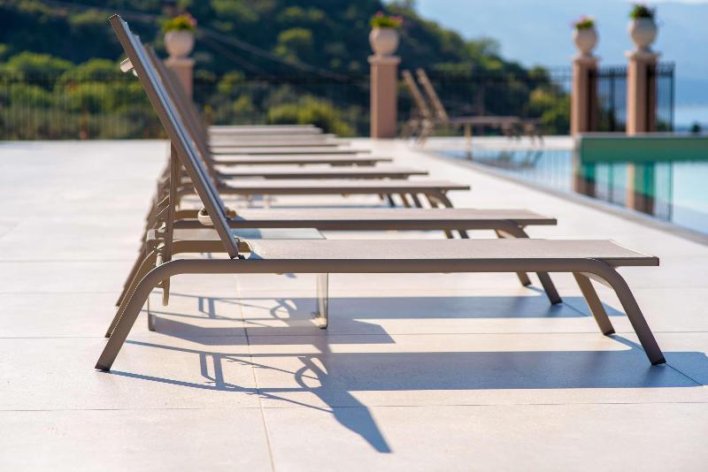 Best Western Plus Hotel Terre di Eolo - Havuz