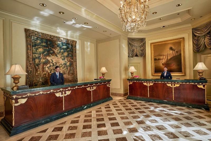Four Seasons Hotel Cairo at The First Residence - Lobi