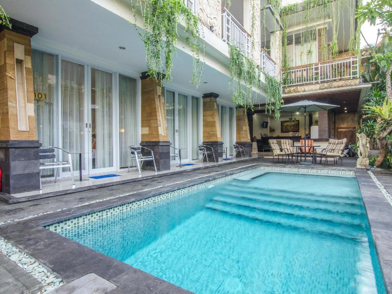 Lotus Tirta Seminyak - Havuz