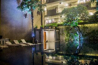 Transera Kamini Legian Hotel fotoÄŸrafÄ±