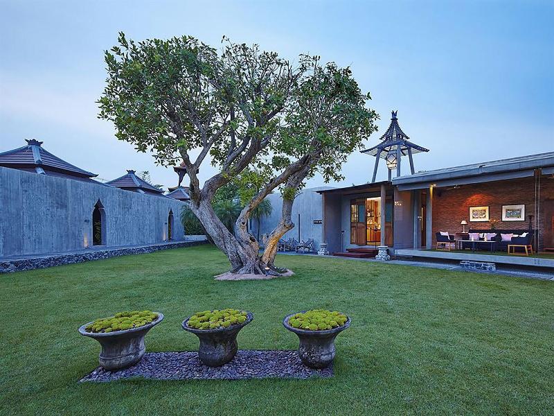 Villa Villa - Genel