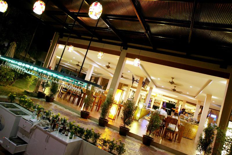 Chivatara Resort & Spa Bang Tao Beach Phuket - Restoran