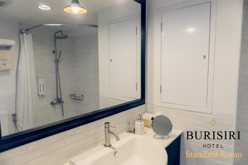 Buri Siri Hotel - Oda