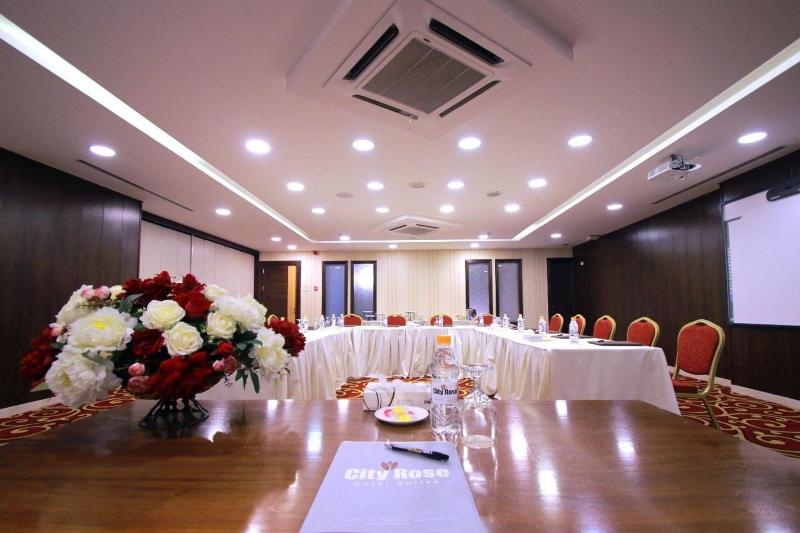 City Rose Hotel Suites - Toplantı