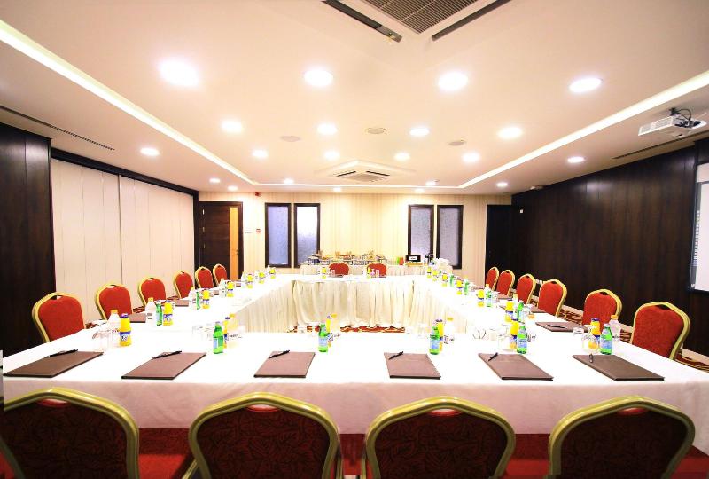 City Rose Hotel Suites - Toplantı