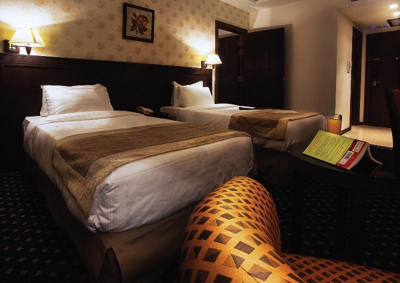Seven Roses Hotel - Lobi