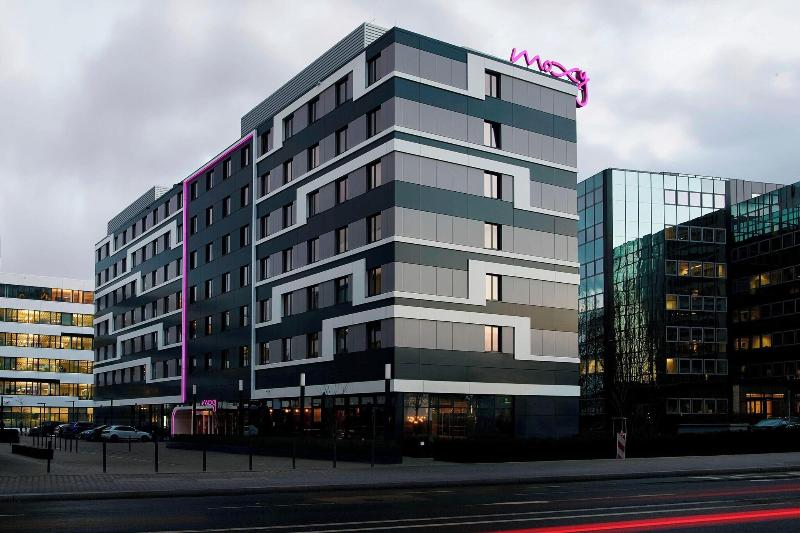 Moxy Frankfurt Eschborn - Genel