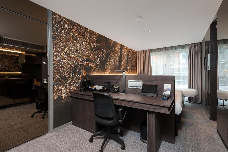 Heeton Concept Hotel-Luma Hammersmith - Oda
