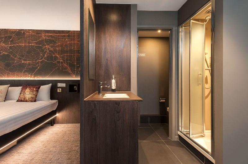 Heeton Concept Hotel-Luma Hammersmith - Oda