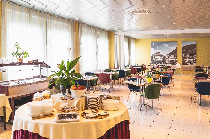 Tailormade Hotel STANS SÜD - Restoran