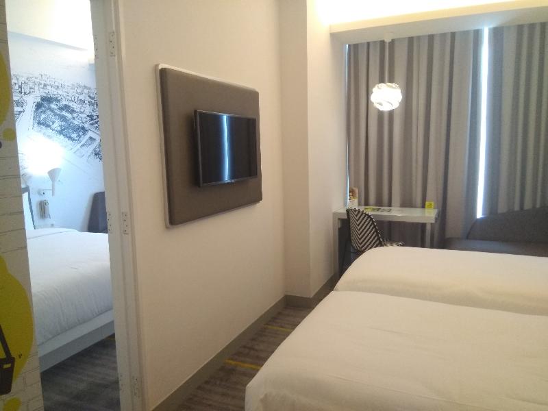 Yello Hotel Harmoni - Oda