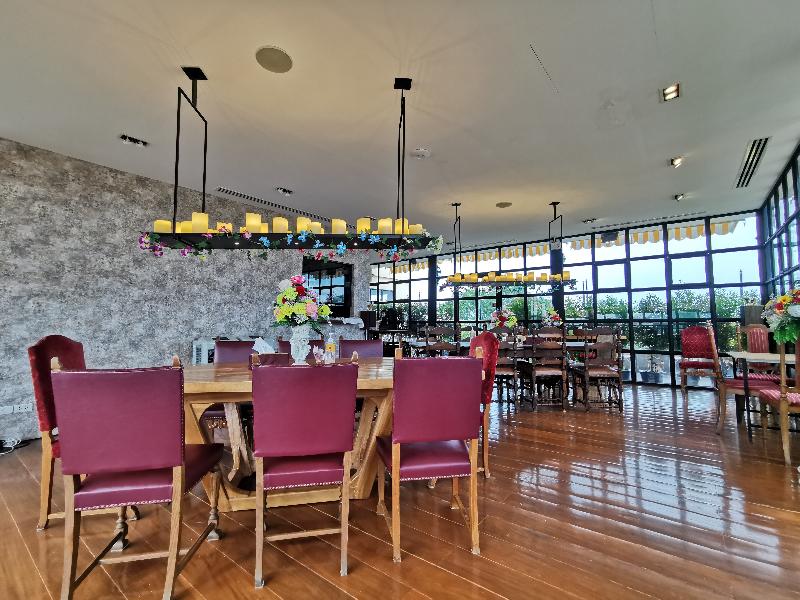 Lertnimit Boutique Hotel by ZUZU - Restoran